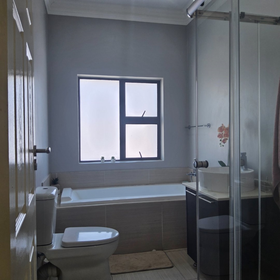 4 Bedroom Property for Sale in Wild Olive Estate Free State